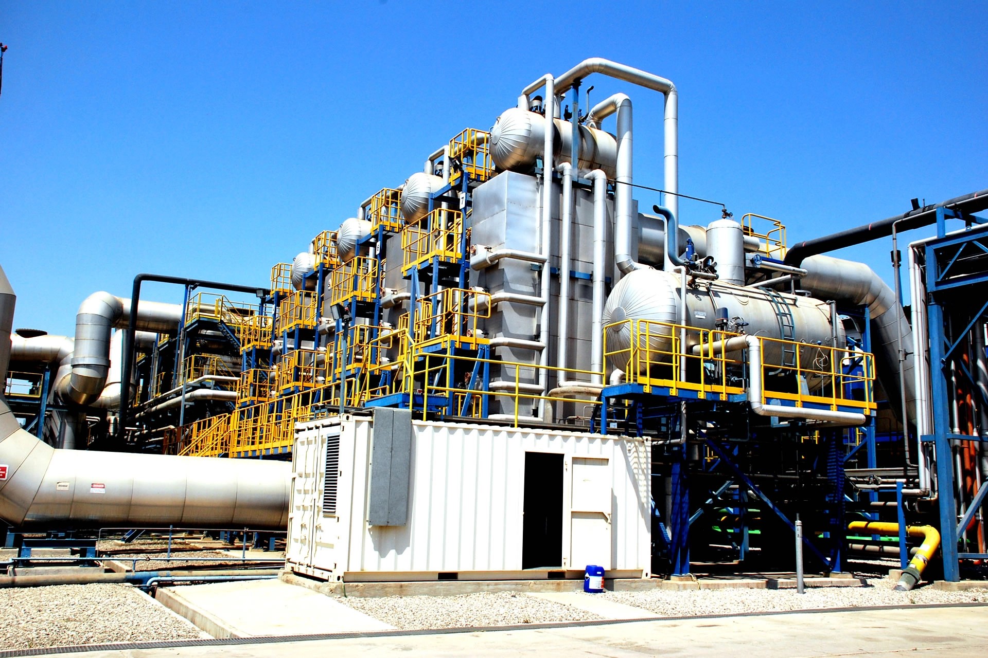 lubricating oil production plant